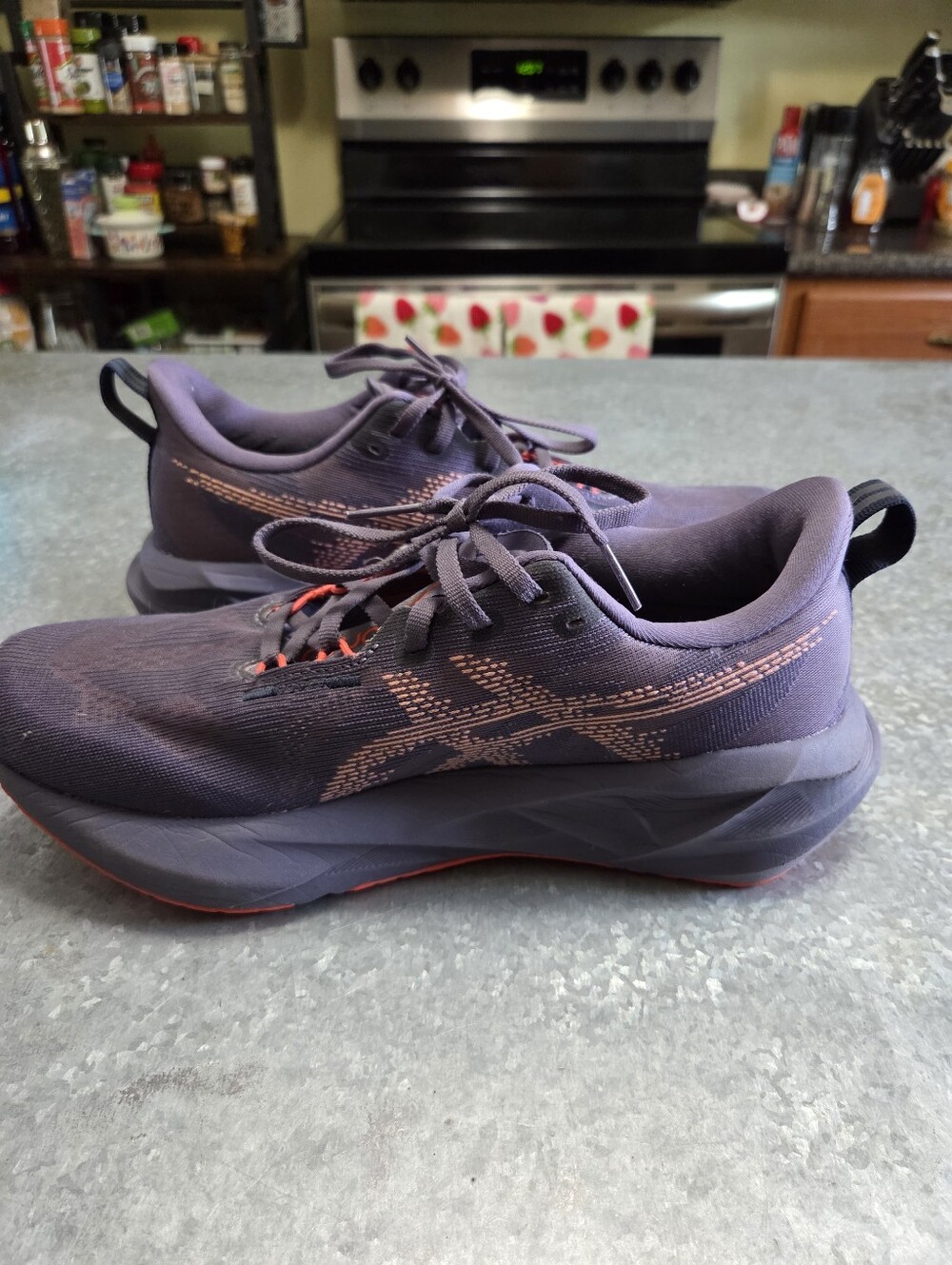 Asics Novablast 5 In Grey/Purple/Coral Reef Womens Size 9.5/ Mens Size 8 - Picture 8 of 10